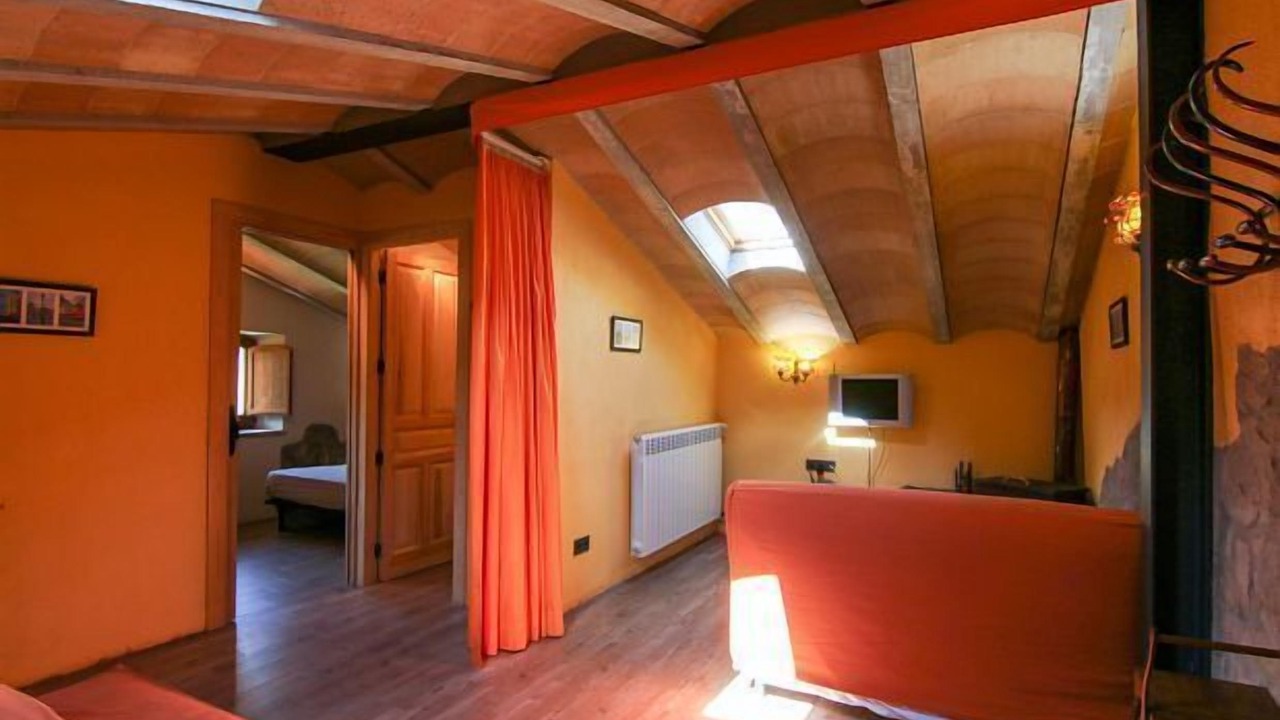 Photo of Bedroom in Viver i Serrateix
