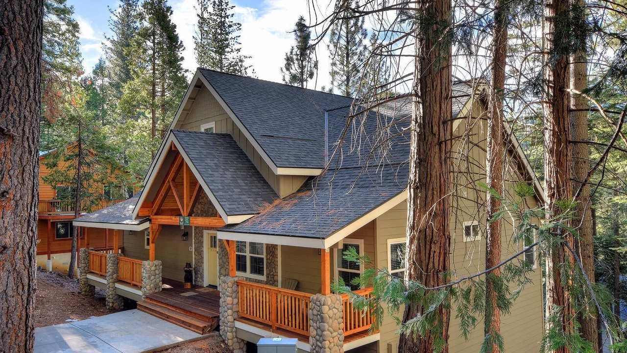 Photo of Outdoor in Yosemite West