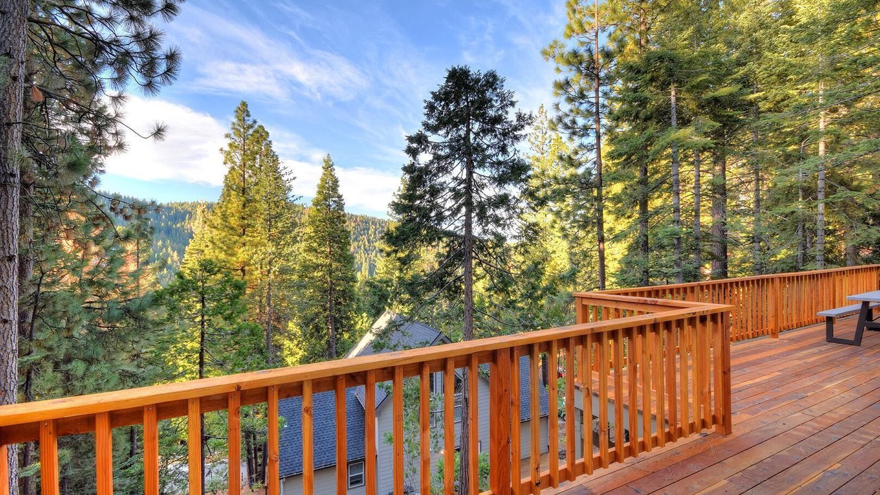 Photo of Outdoor in Yosemite West