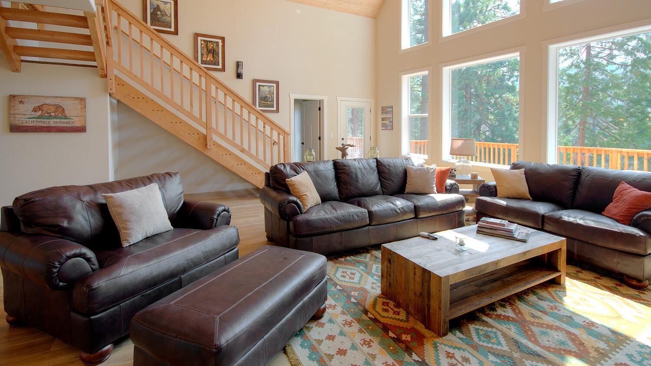 Photo of Livingroom in Yosemite West