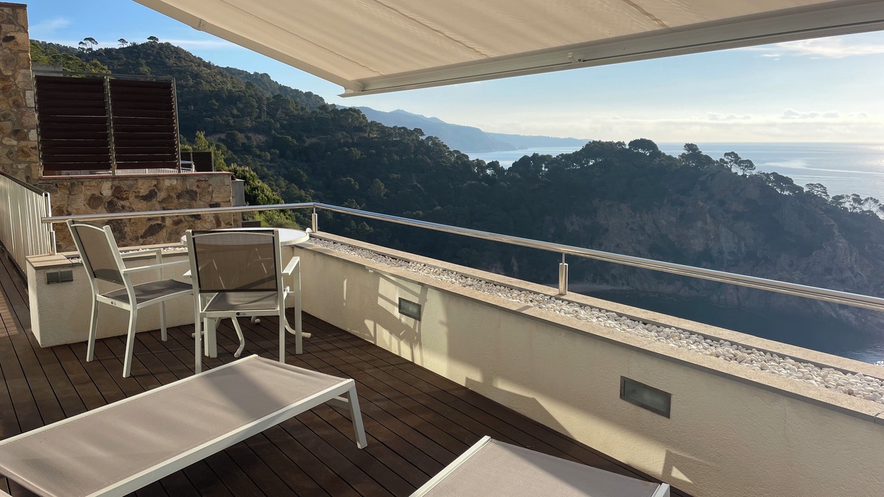 Photo of Patio Balcony in La Pola I Giverola
