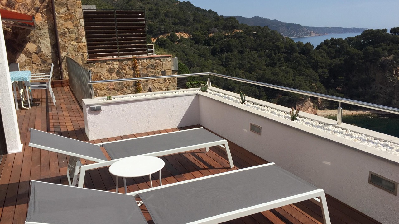 Photo of Patio Balcony in La Pola I Giverola