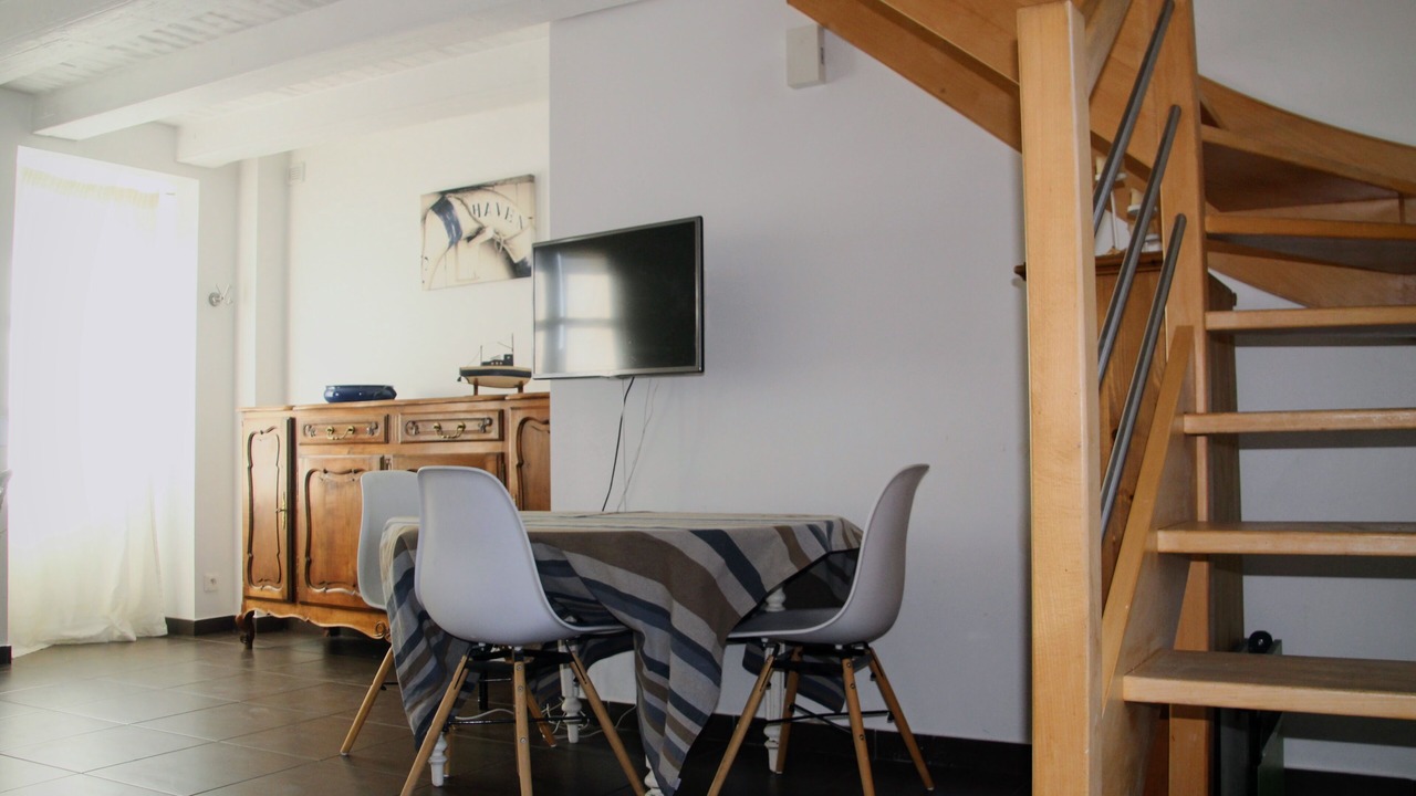 Photo of Others in Clis