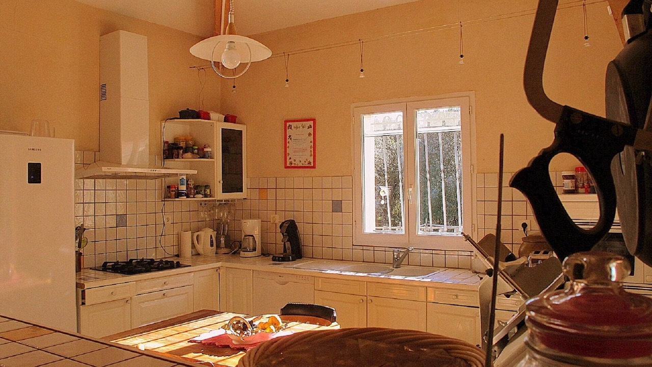 Photo of Kitchen in Junas