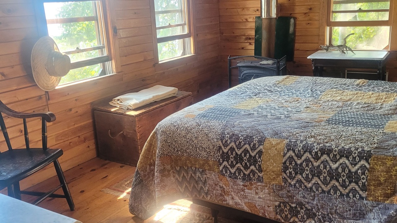 Photo of Bedroom in Forest CIty