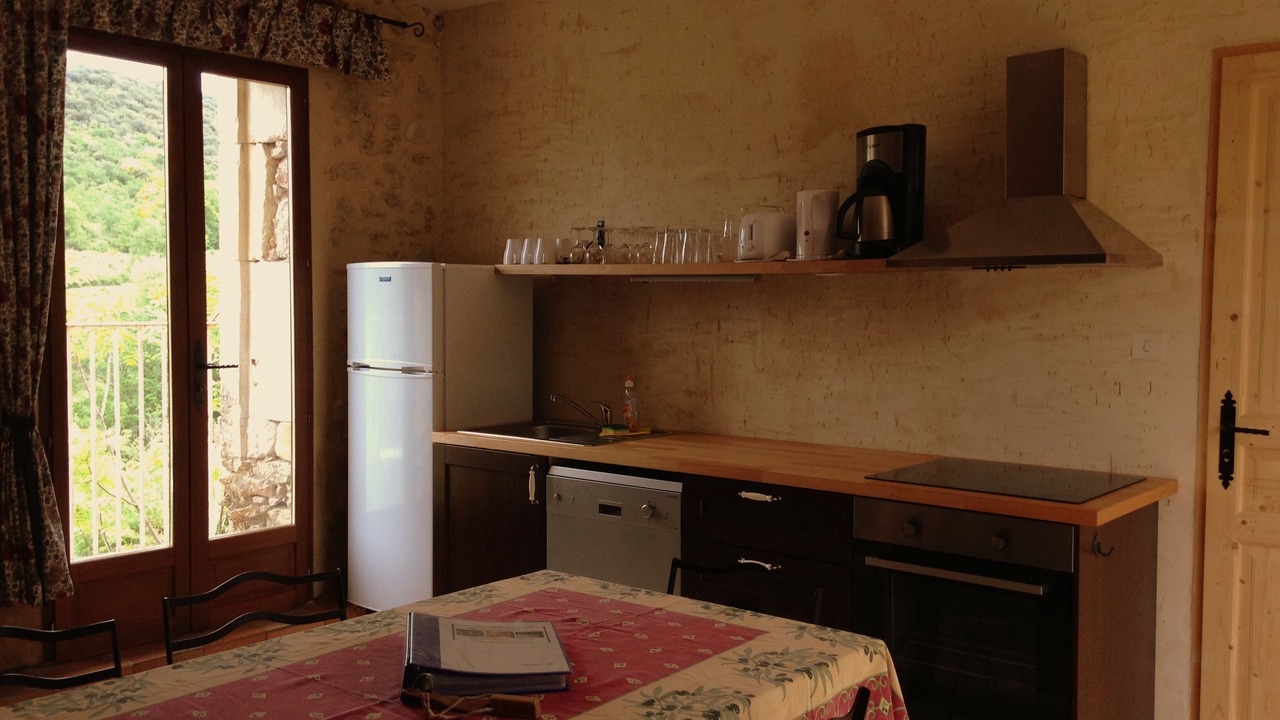 Photo of Kitchen in Saint-Andre-de-Roquepertuis