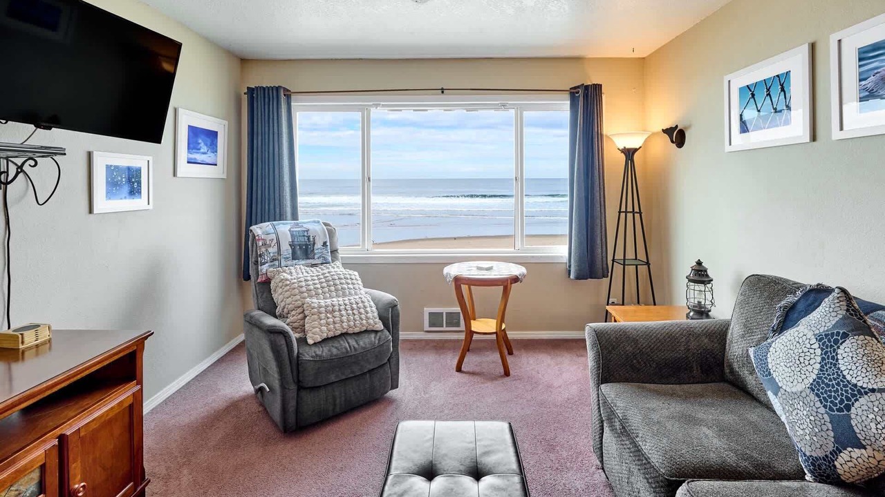 Photo of Others in Lincoln City