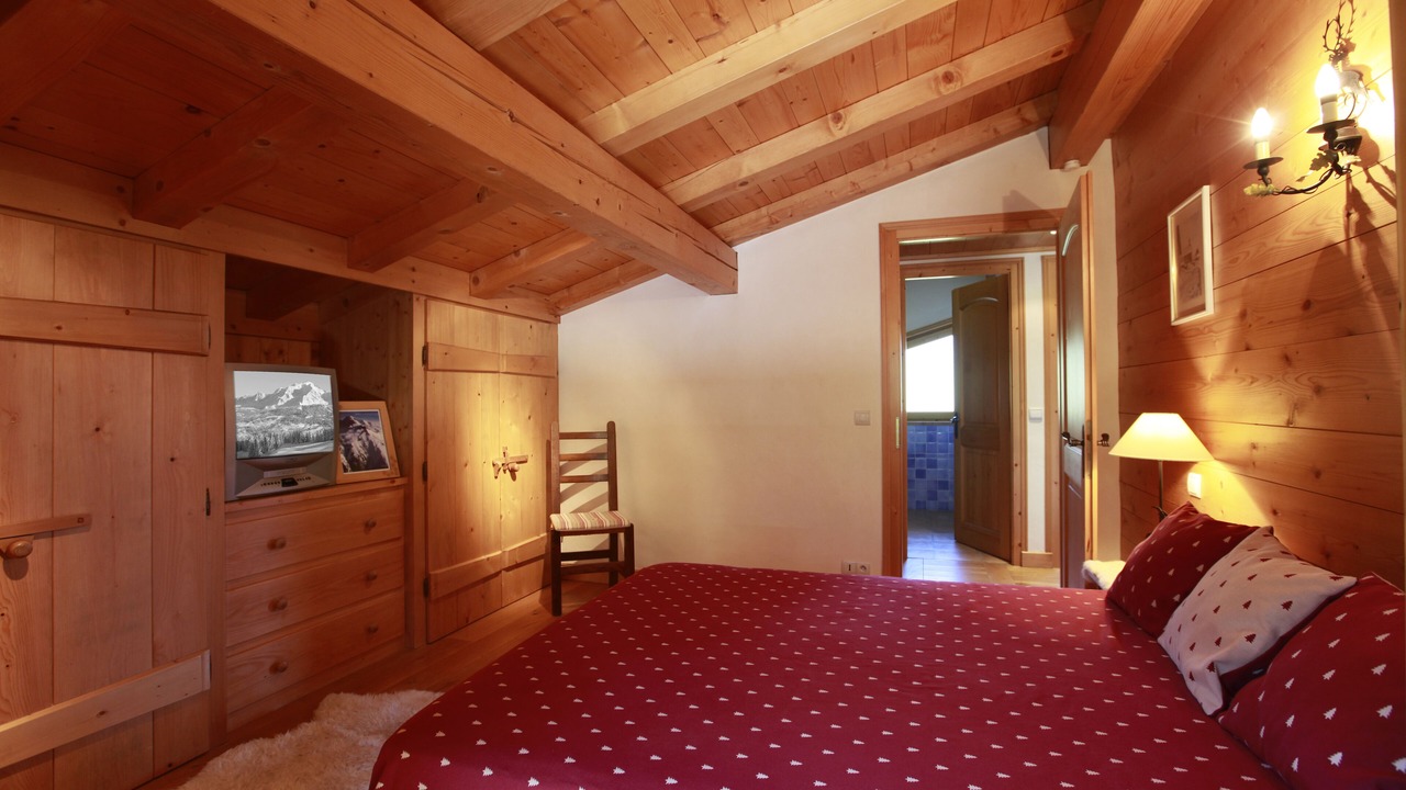 Photo of Bedroom in Megeve