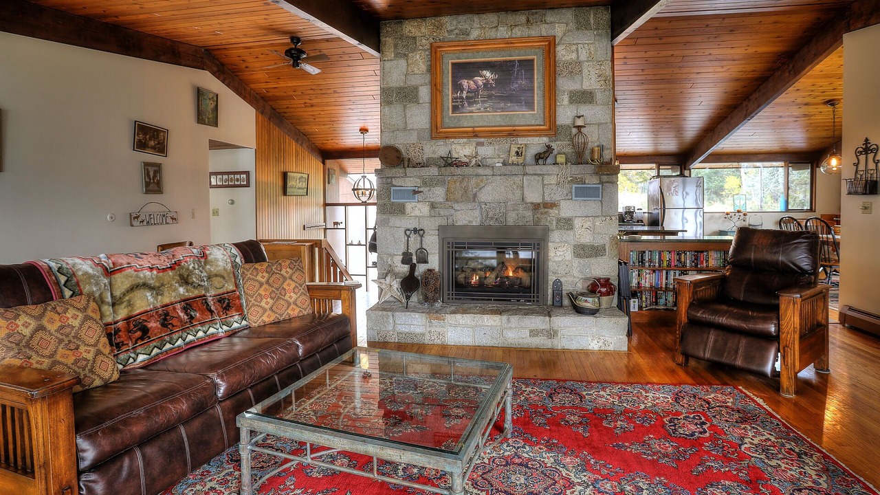 Photo of Livingroom in Rangeley