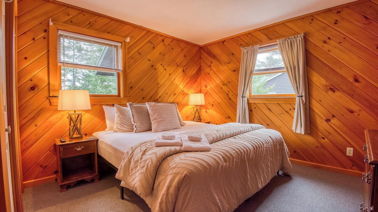 Photo of Bedroom in Rangeley
