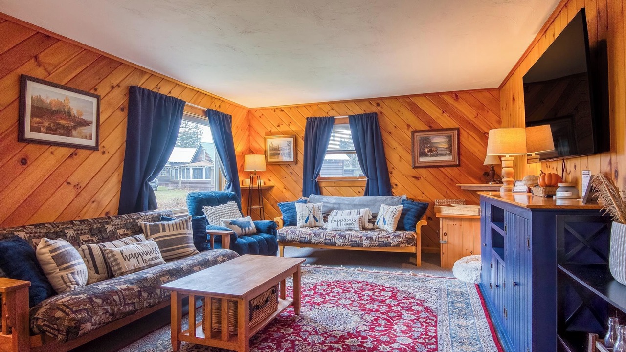 Photo of Livingroom in Rangeley