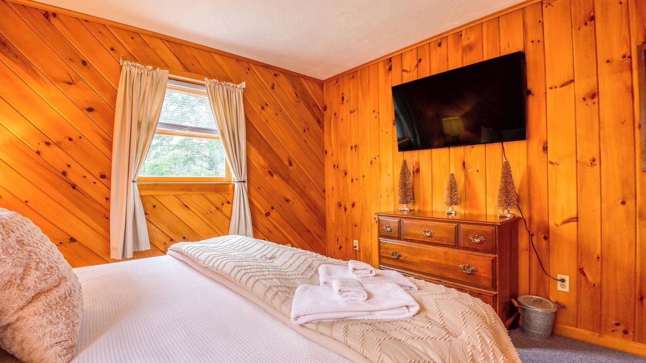 Photo of Bedroom in Rangeley