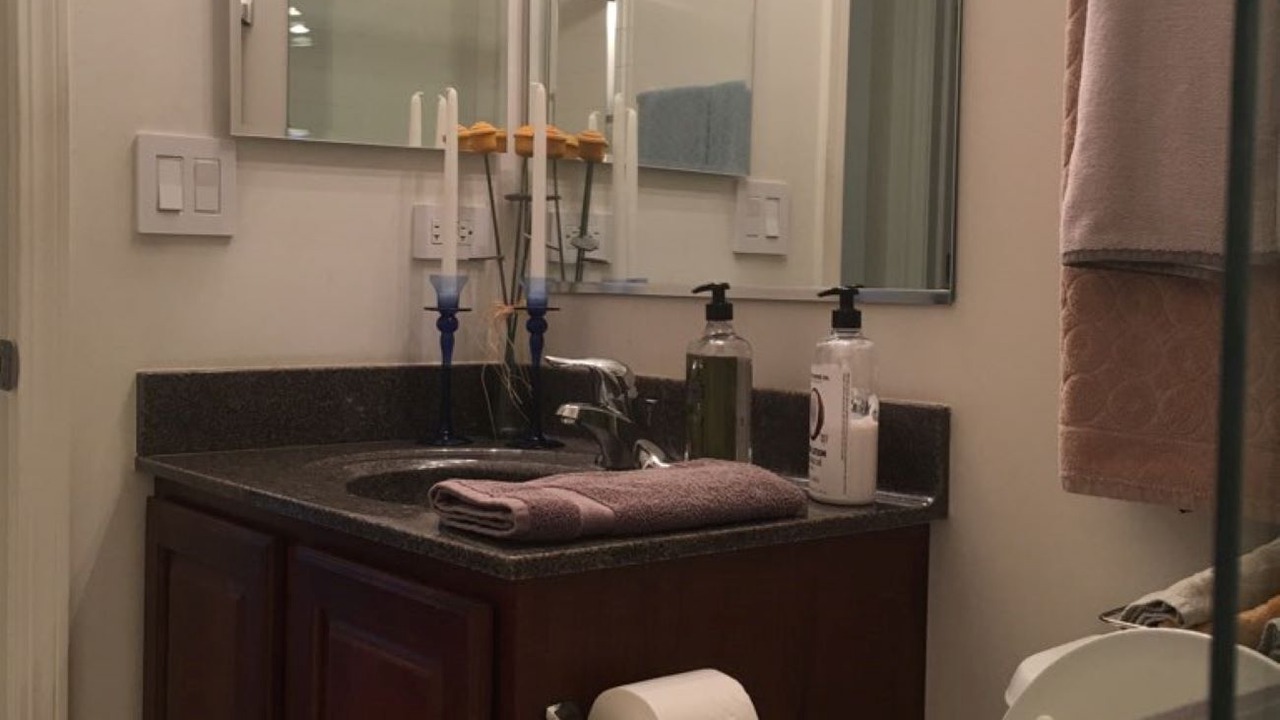 Photo of Bathroom in Hoffman Estates
