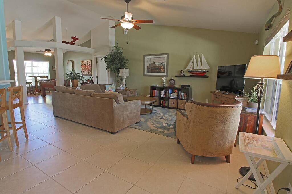 Photo of Livingroom in Broadmoor
