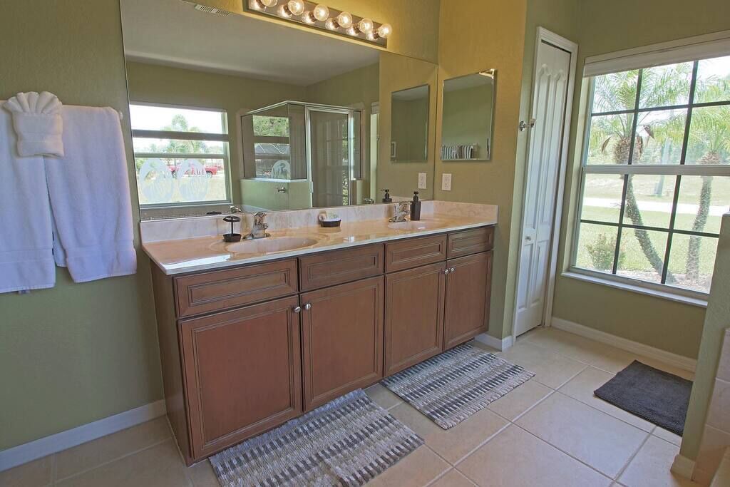 Photo of Bathroom in Broadmoor