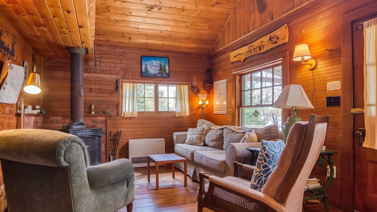 Photo of Livingroom in Rangeley