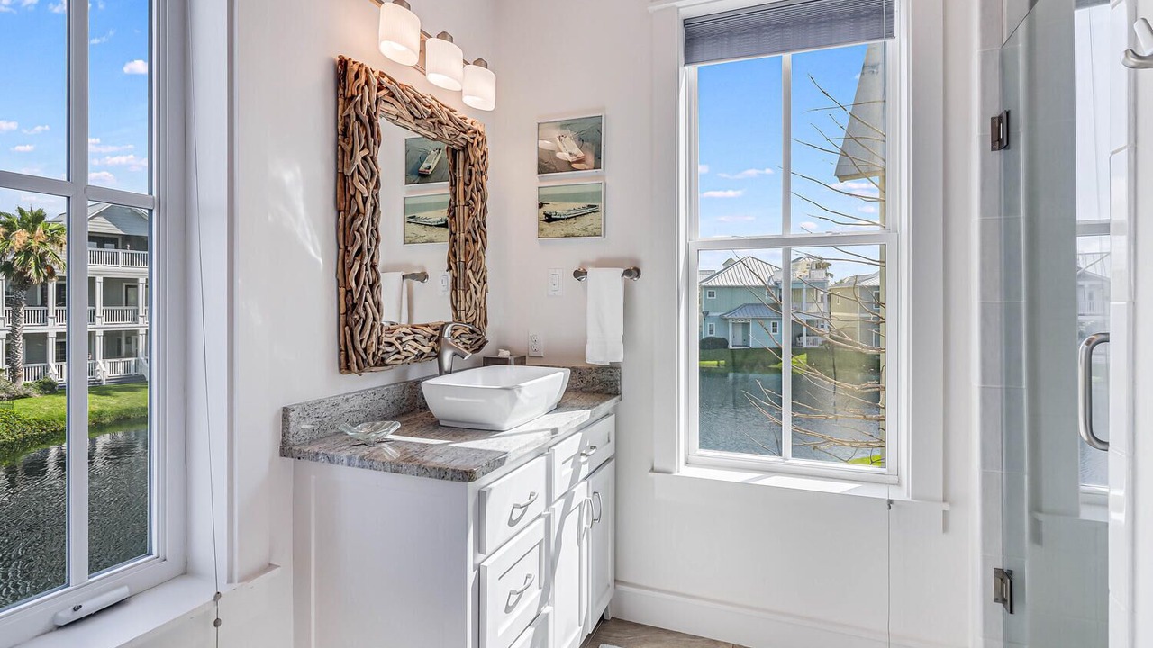 Photo of Bathroom in Cinnamon Shore