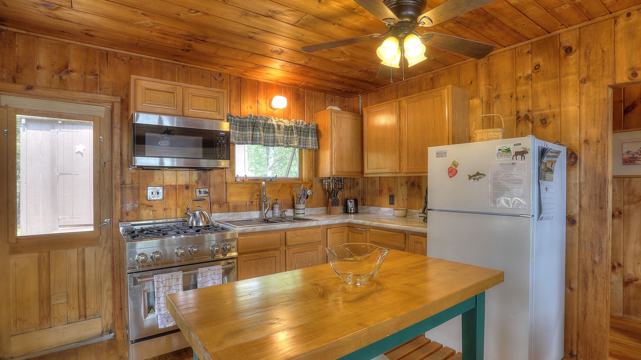 Photo of Kitchen in Rangeley Plantation