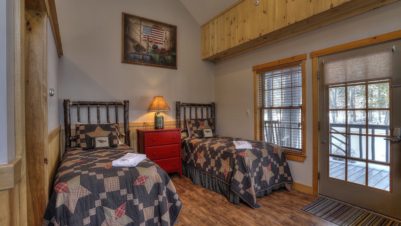 Photo of Others in Oquossoc