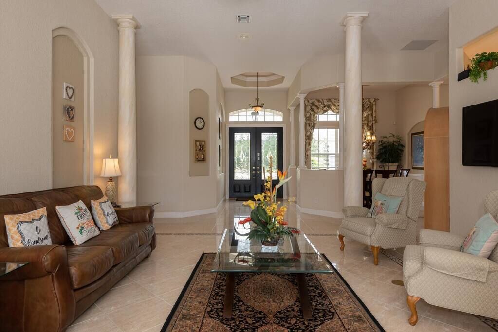Photo of Livingroom in White Marsh