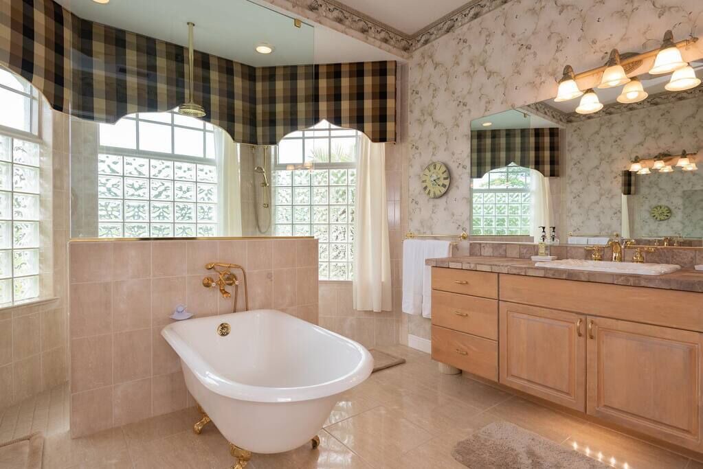 Photo of Bathroom in White Marsh