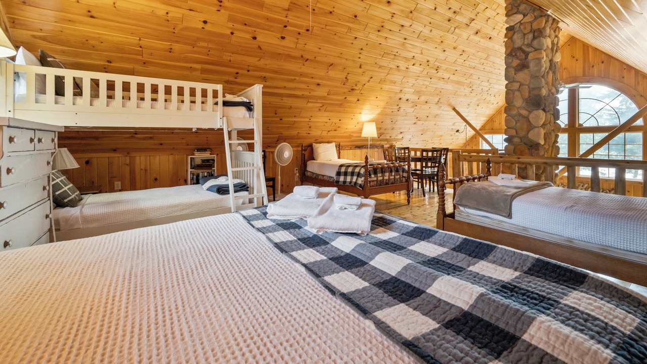 Photo of Others in Oquossoc