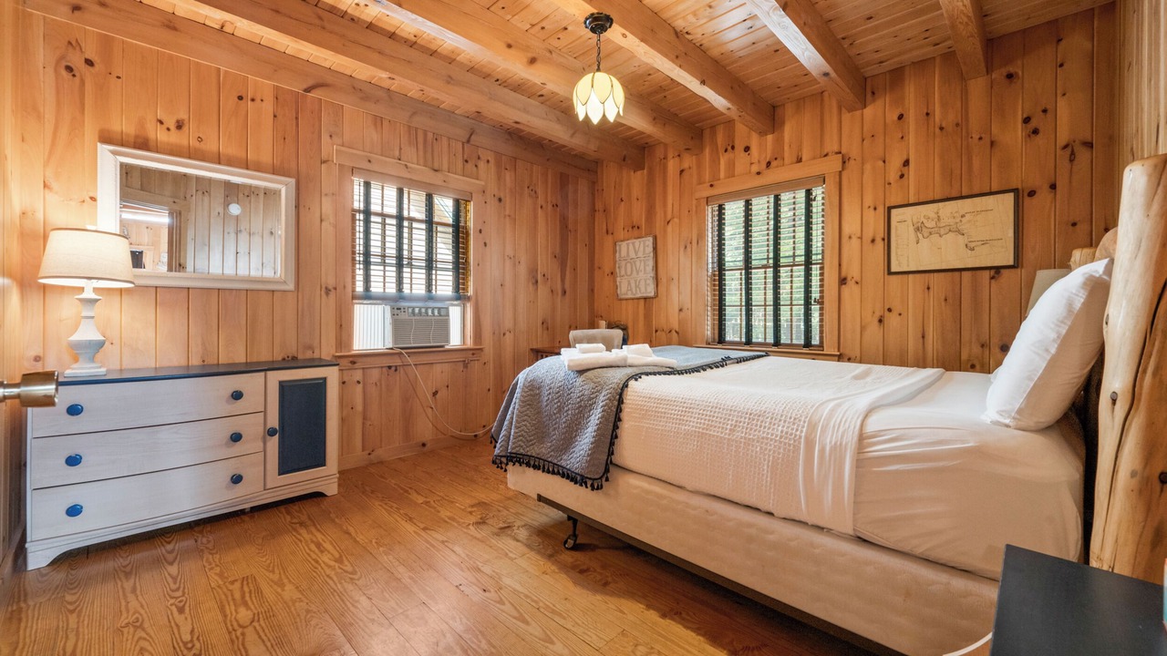 Photo of Others in Oquossoc