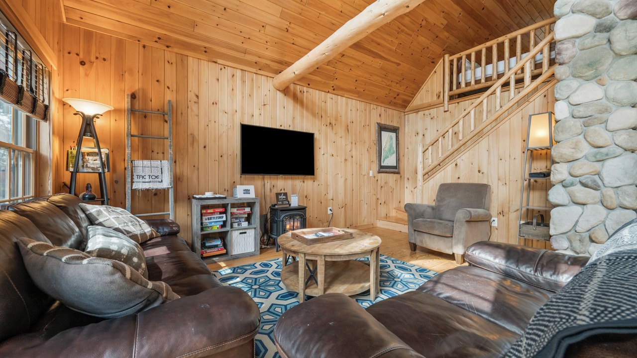 Photo of Livingroom in Oquossoc