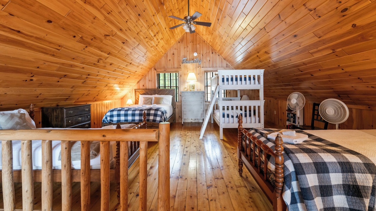 Photo of Others in Oquossoc