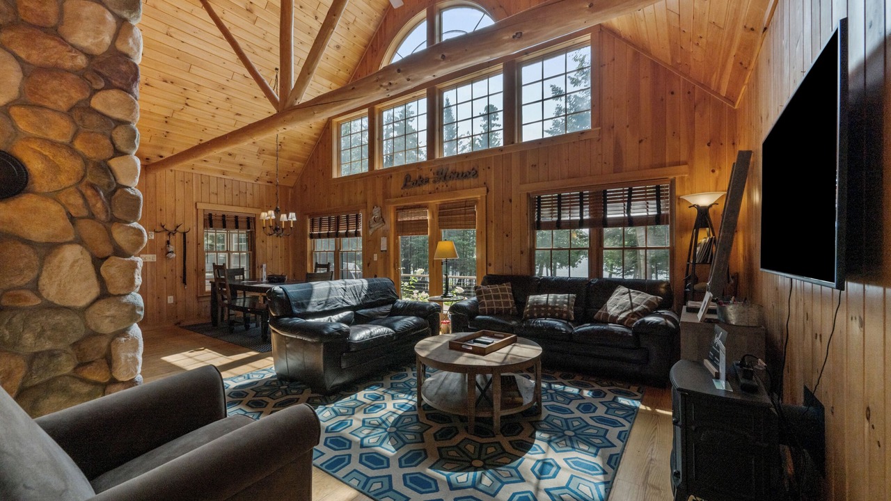 Photo of Others in Oquossoc