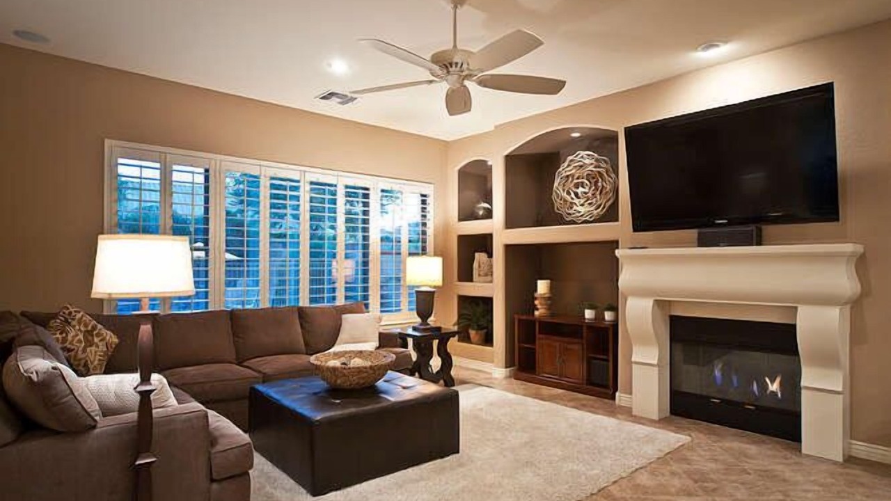 Photo of Livingroom in Power Ranch