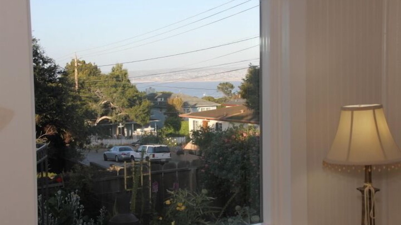 Photo of Bedroom in Monterey