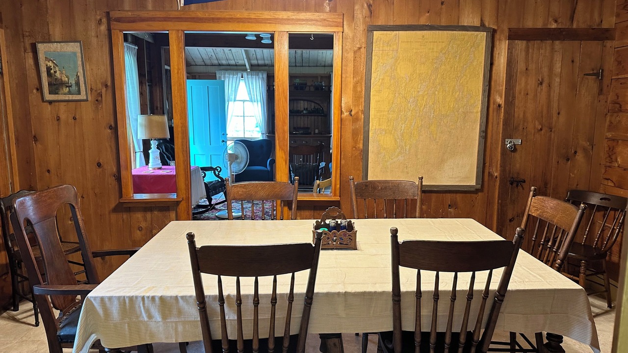 Photo of Livingroom in Ocean Point