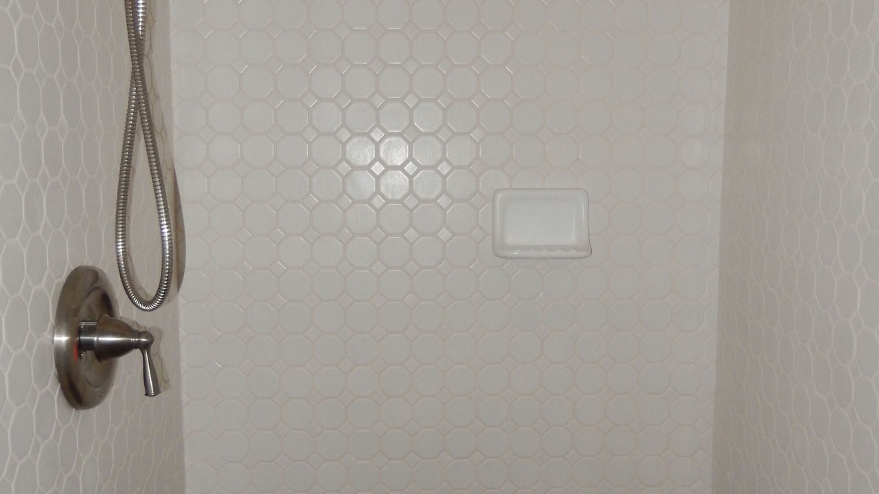 Photo of Bathroom in East Glacier Park Village