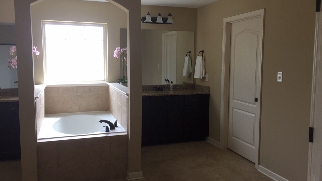 Photo of Bathroom in Gracewood