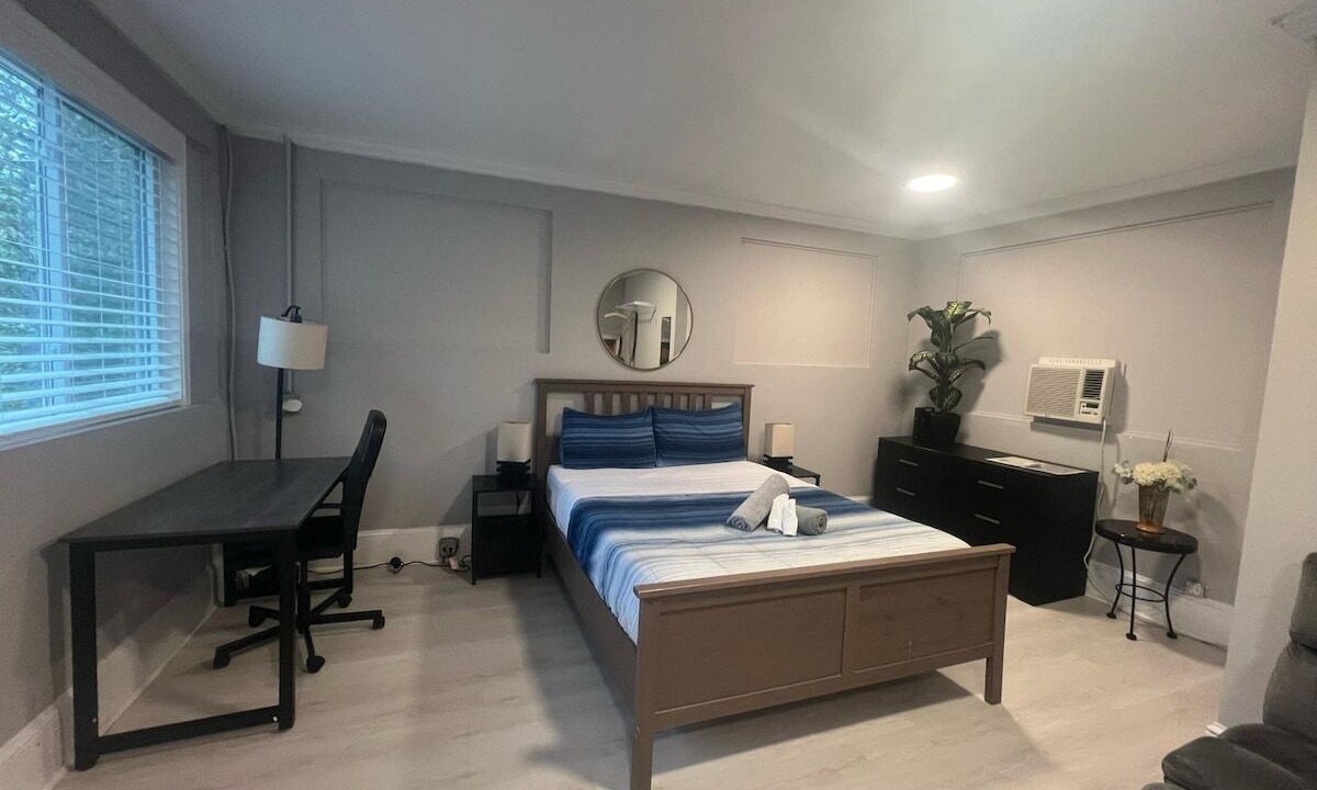 Photo of Bedroom in East Side