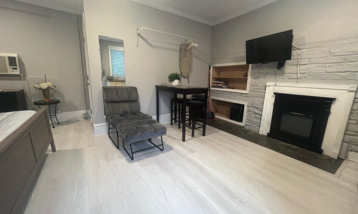 Photo of Livingroom in East Side