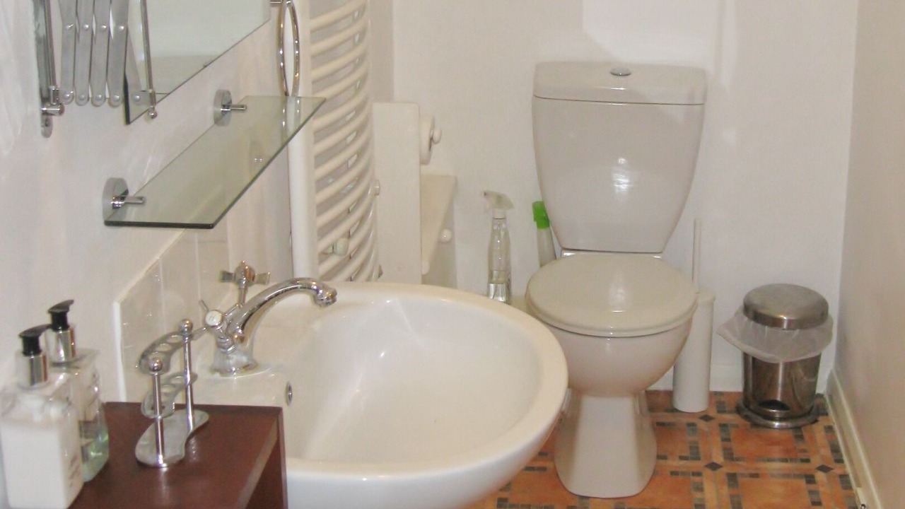 Photo of Bathroom in Boxgrove