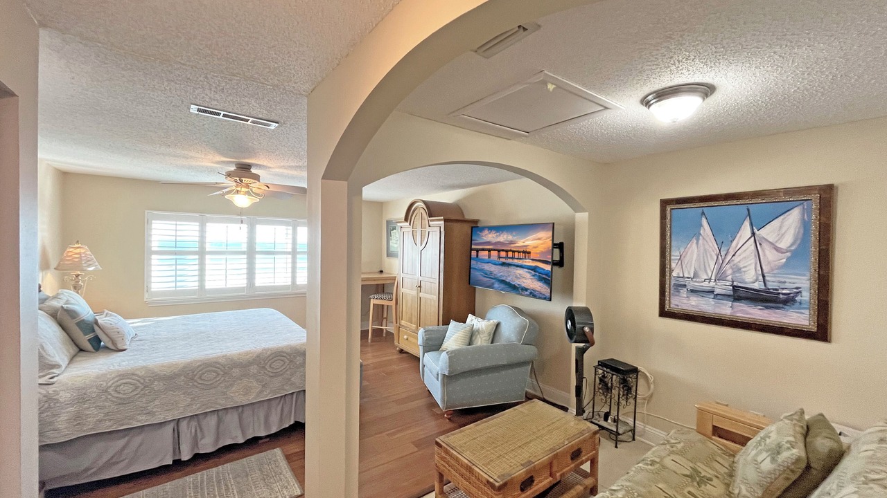 Photo of Bedroom in Crescent Beach
