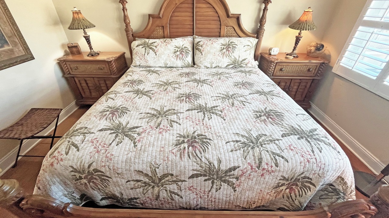 Photo of Bedroom in Crescent Beach