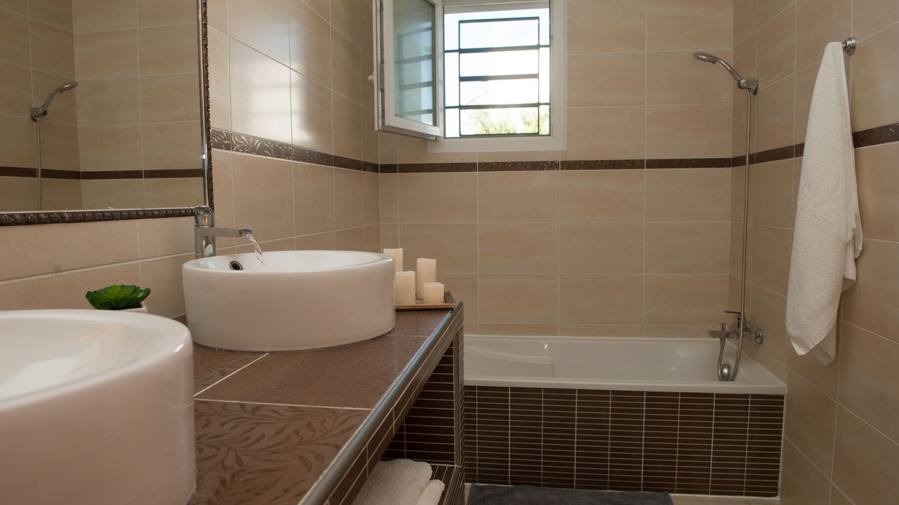 Photo of Bathroom in Sete