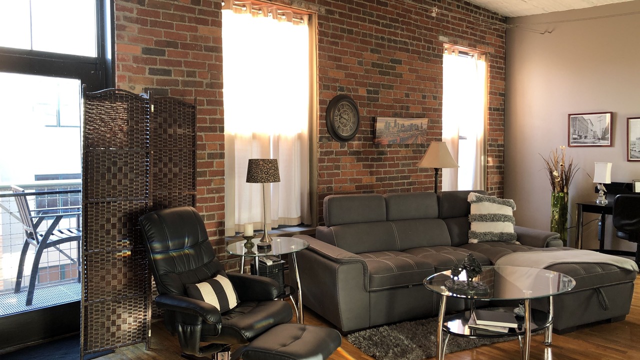 Photo of Livingroom in Ballpark