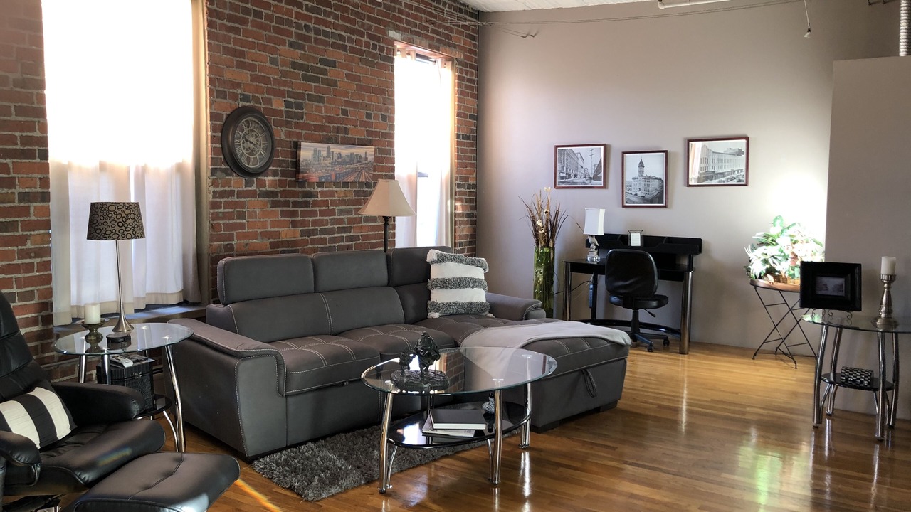 Photo of Livingroom in Ballpark