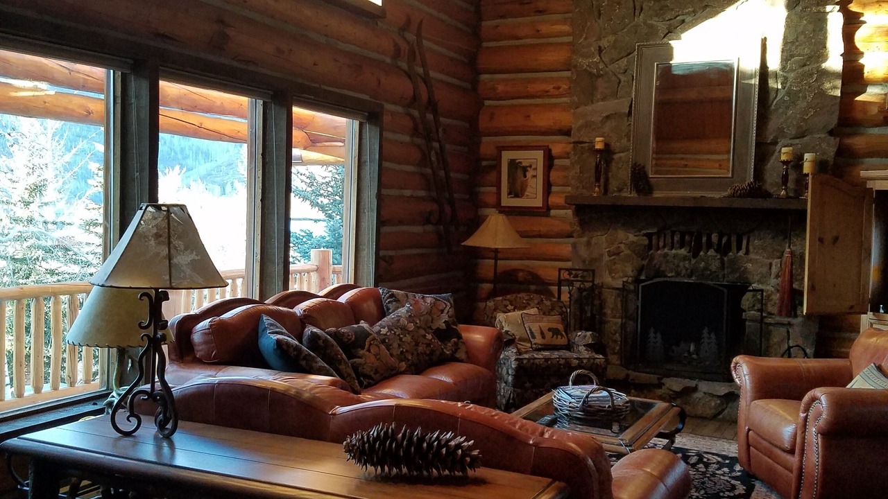 Photo of Livingroom in Highland Meadows