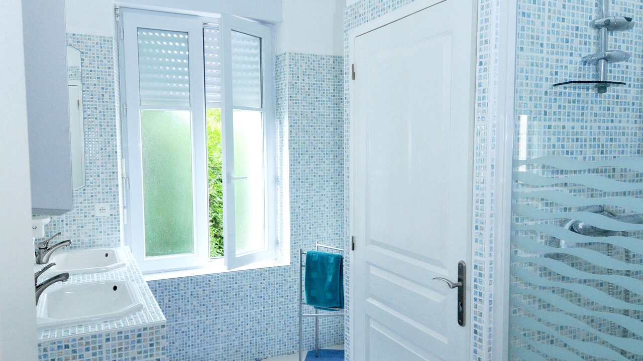 Photo of Bathroom in Chambourg-sur-Indre