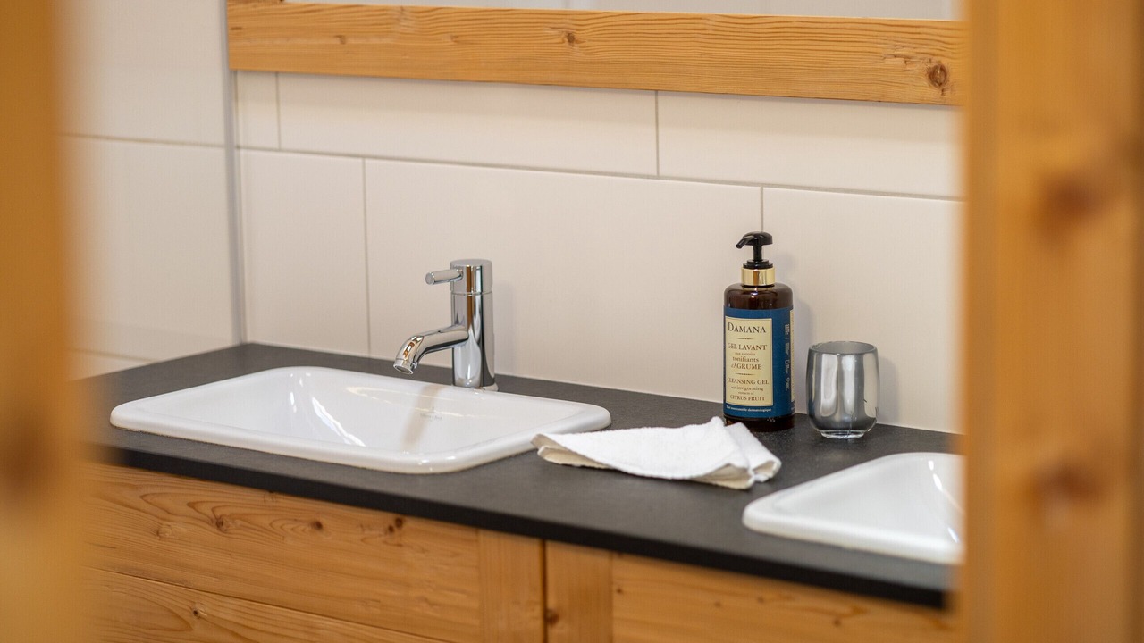 Photo of Bathroom in Saint-Pierre-de-Clages
