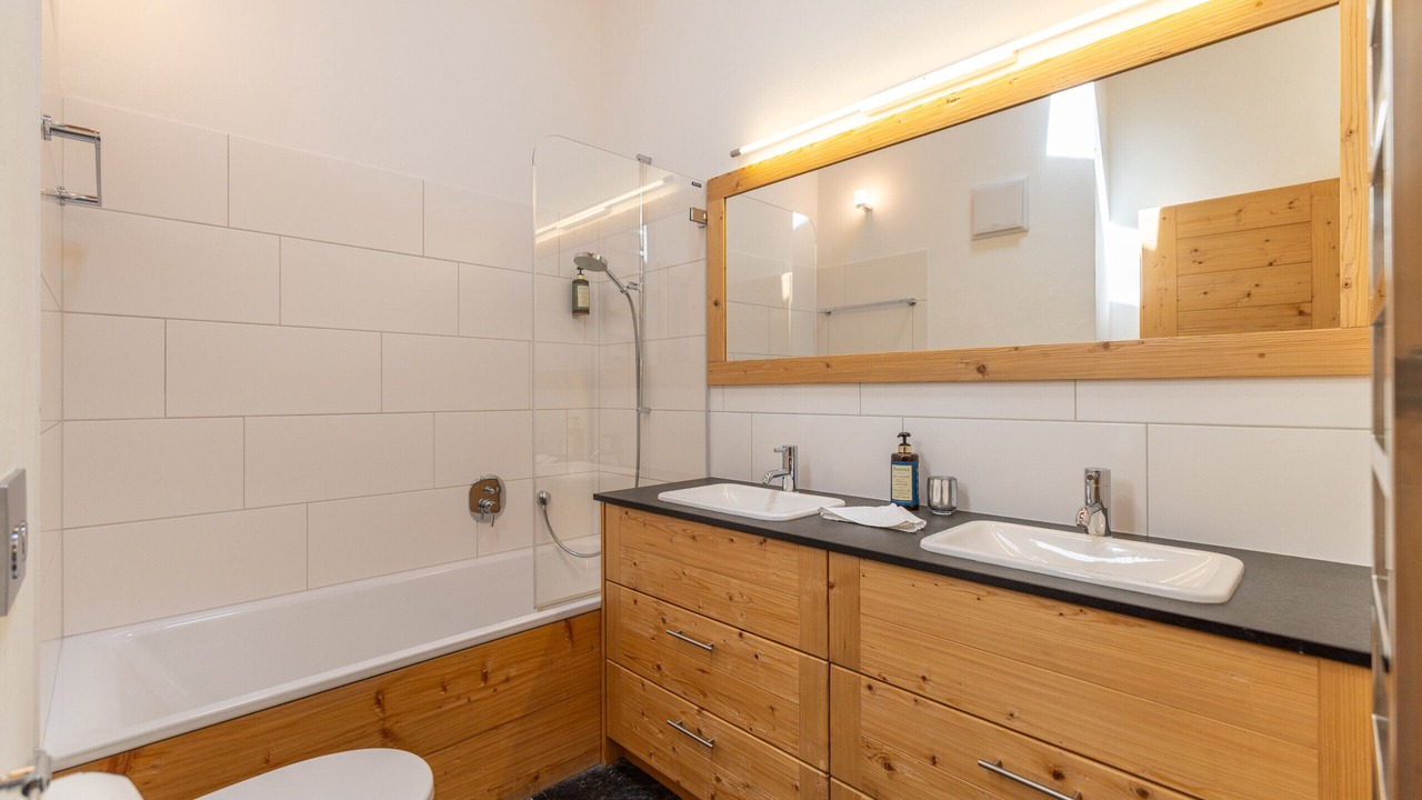 Photo of Bathroom in Saint-Pierre-de-Clages