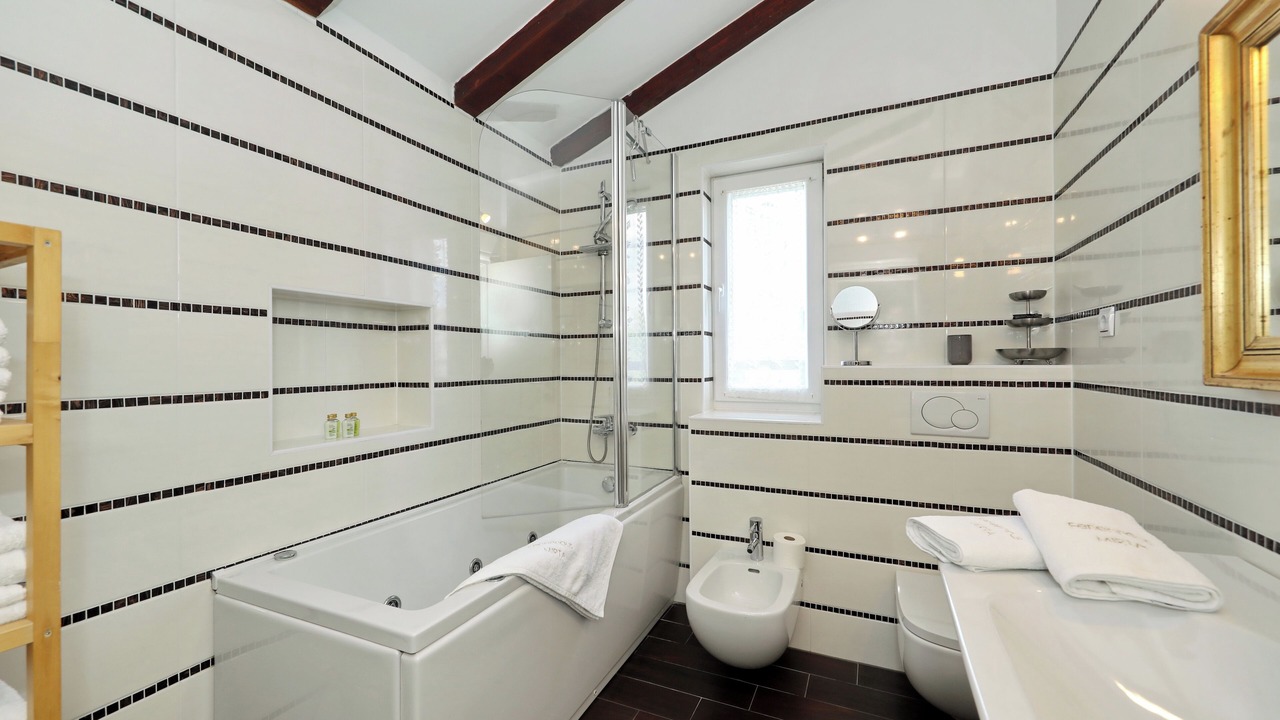 Photo of Bathroom in Murter