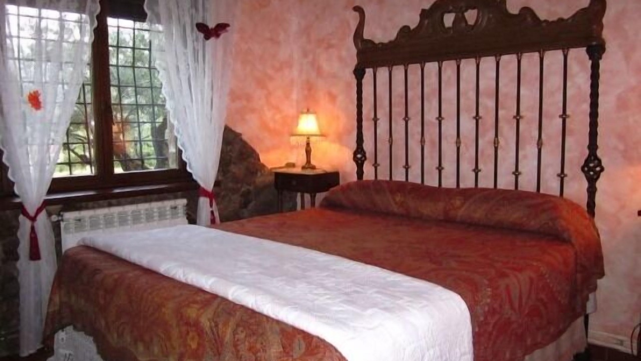 Photo of Bedroom in Mombeltran