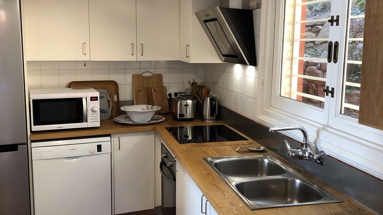 Photo of Kitchen in Tamariu